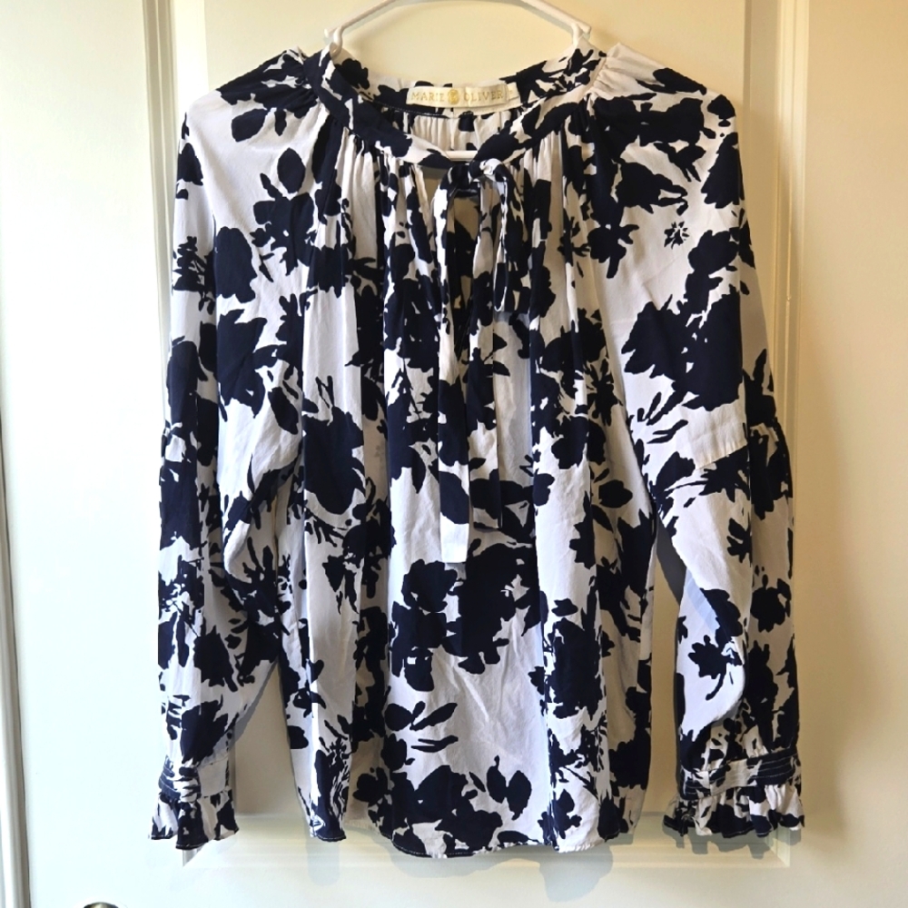 Marie Oliver Navy and White Tie Front Long Sleeve Leightweight Blouse Size M
